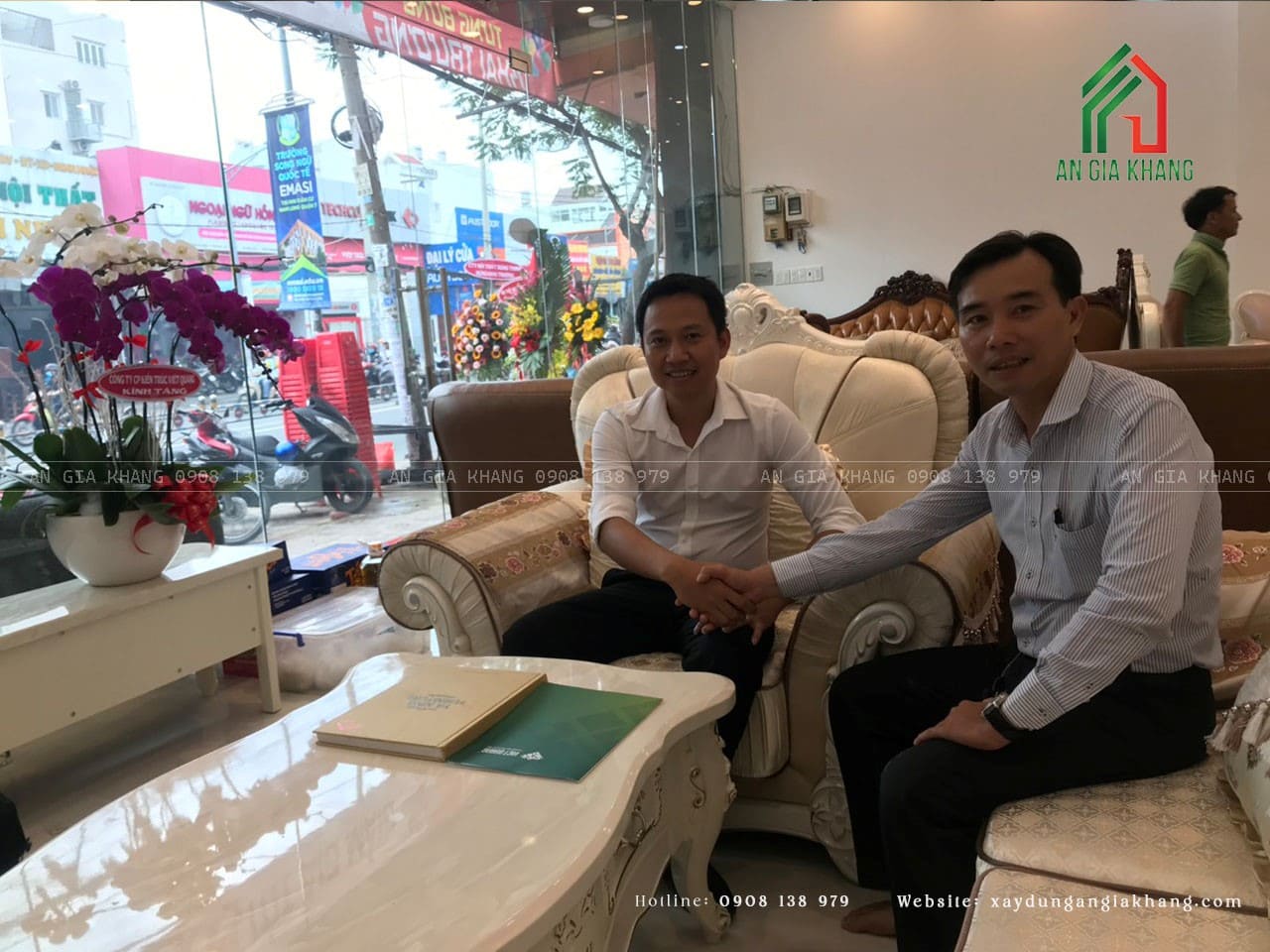 Thi công showroom quận 7