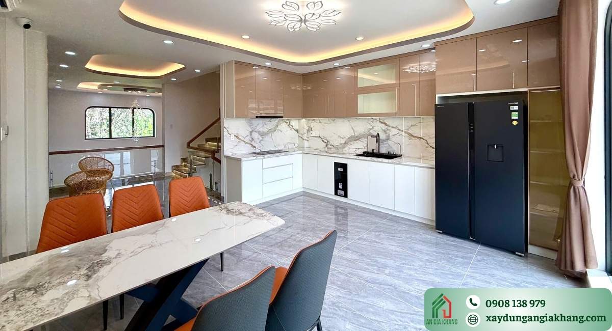 Thi công nội thất phòng bếp hiện đại cho nhà phố